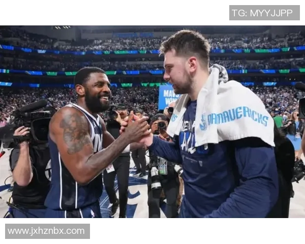 英格兰足球传奇欧文最新动态与近照分享引发球迷热议